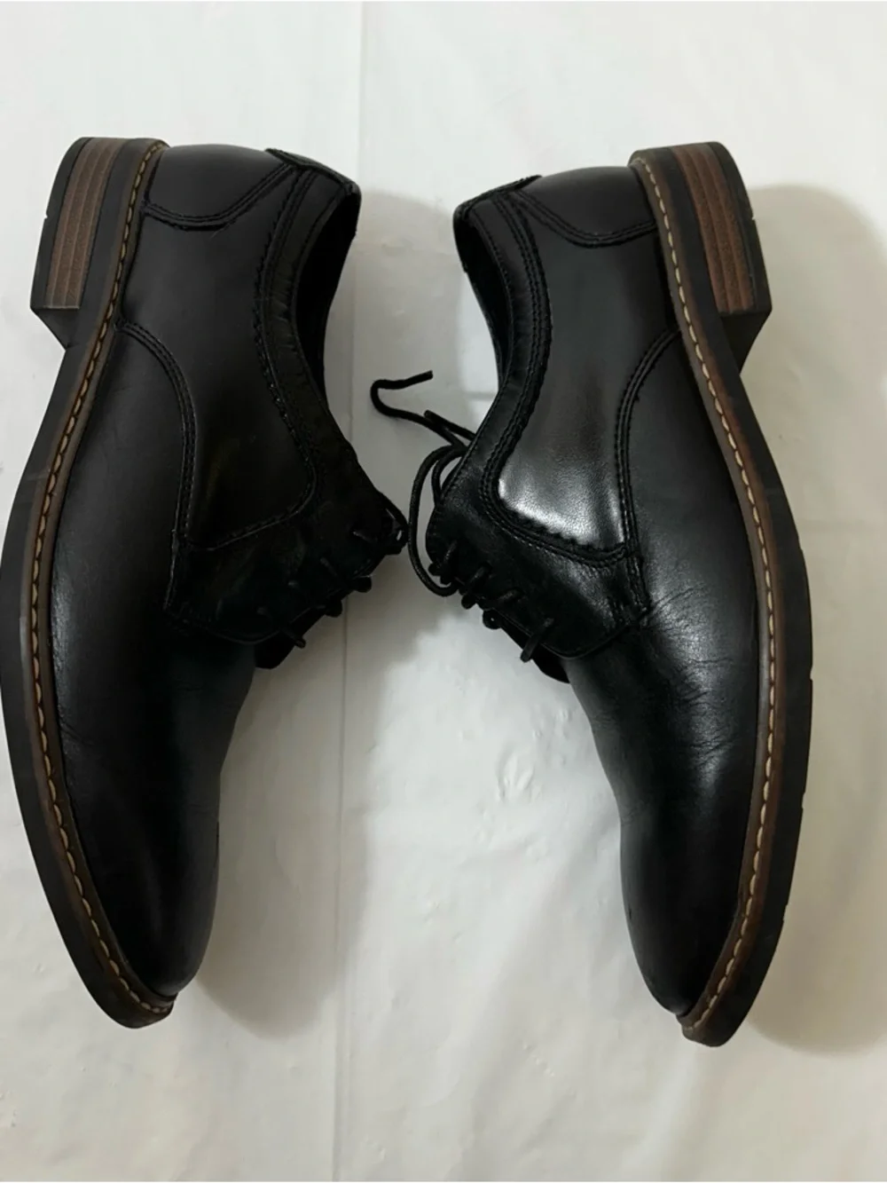 Nunn Bush Black Leather Derby Shoes with Contrasting‎ Brown Welt